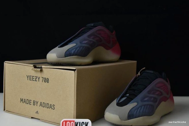 Carbon 700 GW1814 Adidas V3 Fade Yeezy 0822